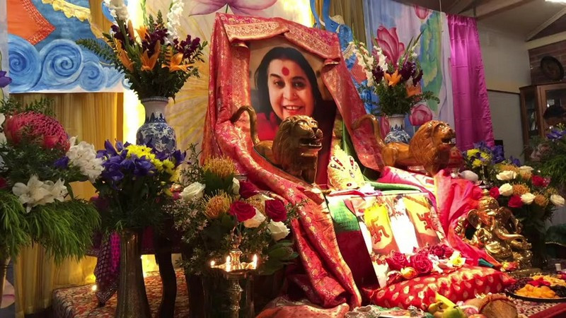 Diwali-Puja-2022-Puja-to-Shri-Mataji-Hiawatha-5-