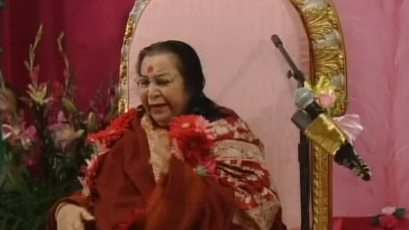 Shri-Mataji-Diwali-Puja-California-2002-1