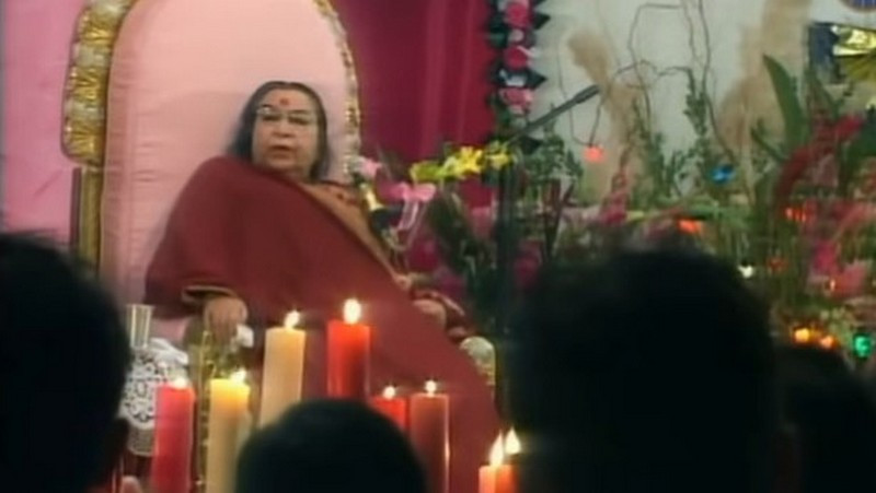 Shri-Mataji-Diwali-Puja-California-2002-3