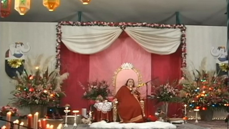 Shri-Mataji-Diwali-Puja-California-2002-4