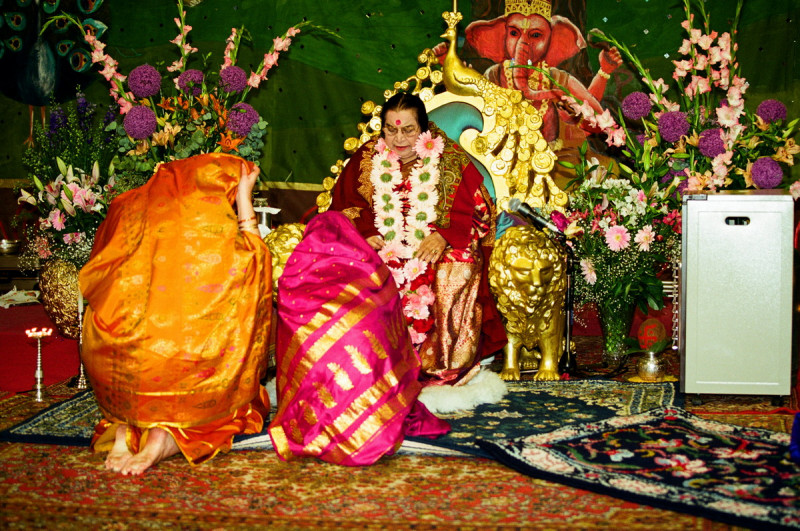 2001-0603-Adi-Shakti-Puja-Campus-Cabella-Ligure-Italy-Michael-Markl_004