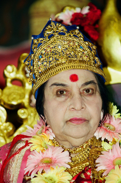 2001-0603-Adi-Shakti-Puja-Campus-Cabella-Ligure-Italy-Michael-Markl_017