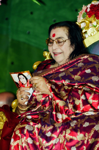 2001-0603-Adi-Shakti-Puja-Campus-Cabella-Ligure-Italy-Michael-Markl_030