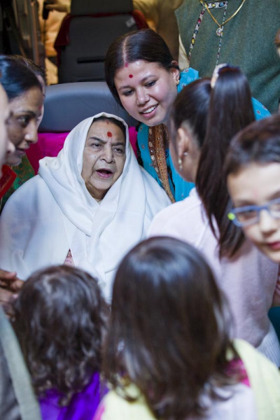 Her-Holiness-Shri-Mataji-Nirmala-Devi-Shri-Adi-Shakti-Puja-Cabella-4-IMG_7986