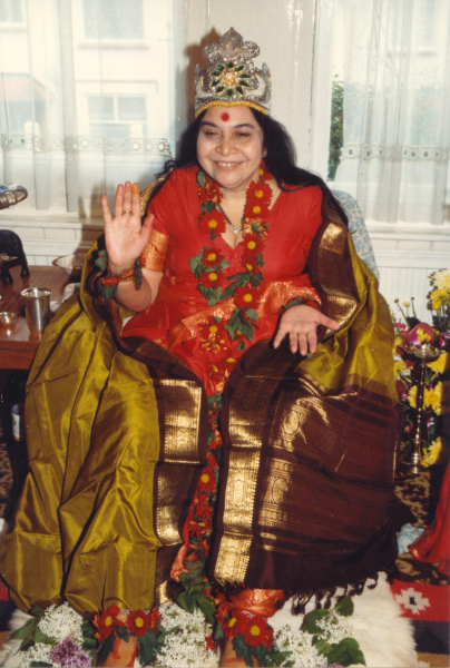 1983-0526-Shri-Buddha-Puja-Brighton-Center-Brighton-East-Sussex-UK-10-Photo-credit-Ray-Harris-X4