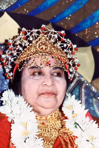 1991-0804-Shri-Buddha-Puja-You-Must-Become-Desireless-Brielpoort-Sports-Hall-Deinze-Belgium-45-Photo-credit-Colin-Heinsen