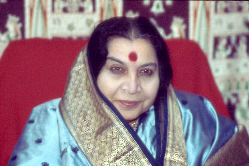 Shri-Mataji-1st-Day-of-Navaratri-Hampstead-UK-17th-October-1982-01