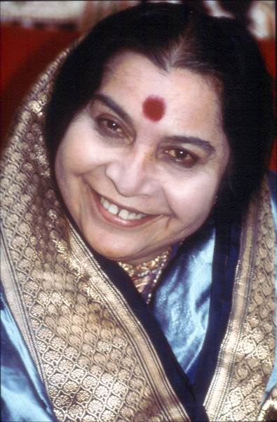 Shri-Mataji-1st-Day-of-Navaratri-Hampstead-UK-17th-October-1982-22