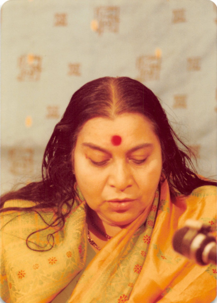 Shri-Mataji-Importance-of-Dedication-and-Devotion-Nightingale-Ashram-UK-8